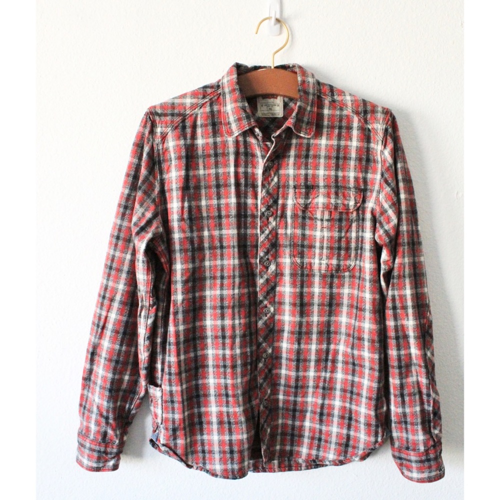 ‼️SALE‼️ Levi’s red plaid shirt